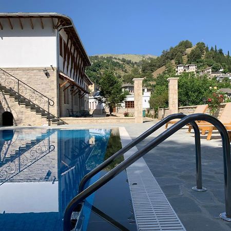 Rose Garden Hotel Gjirokastër 外观 照片