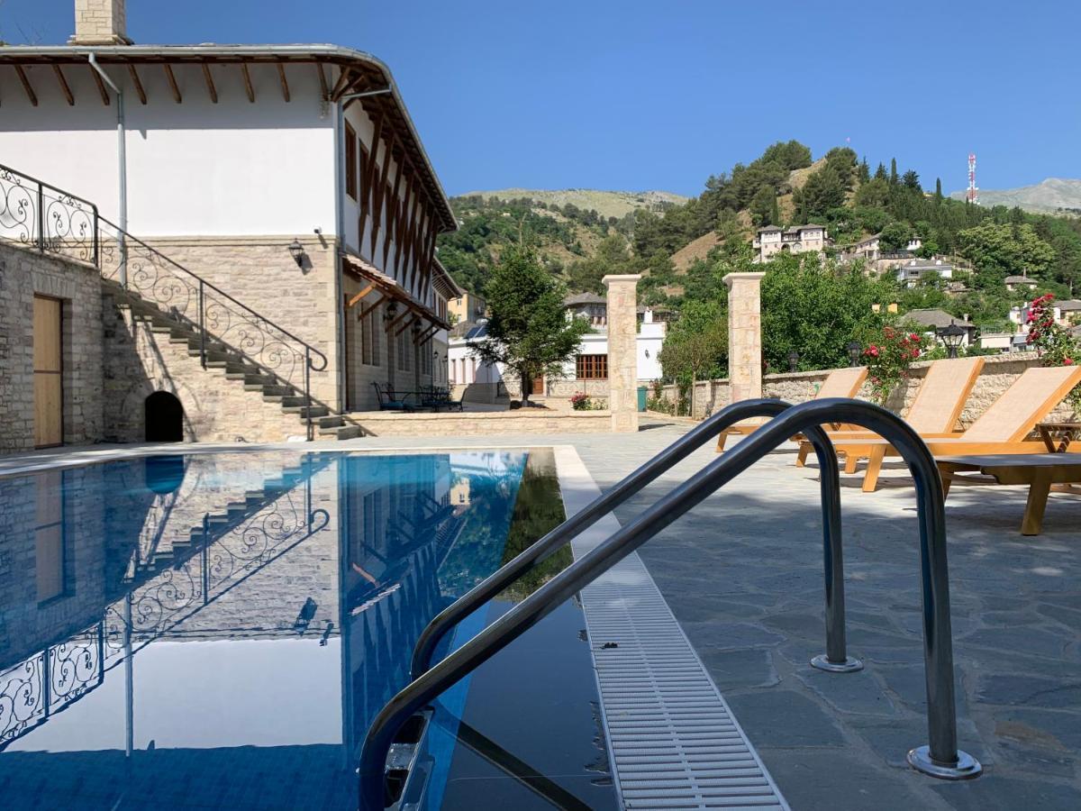 Rose Garden Hotel Gjirokastër 外观 照片